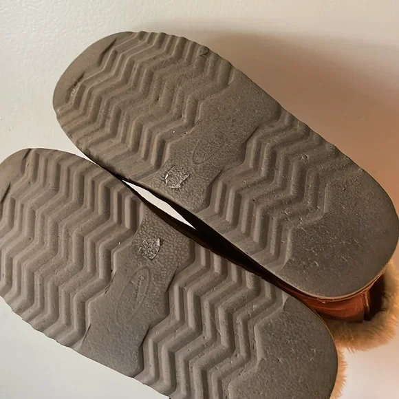 Style & Co. Tan Ankle Boots with Cream Fur Trim Women’s Size 8 - Picture 7 of 7